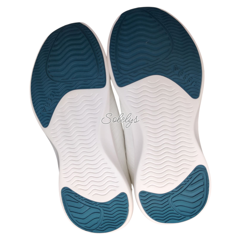Vessi Everyday Move Slip On Womens 9 Polar White Waterproof Knit DymaTex Sneaker - Picture 8 of 10
